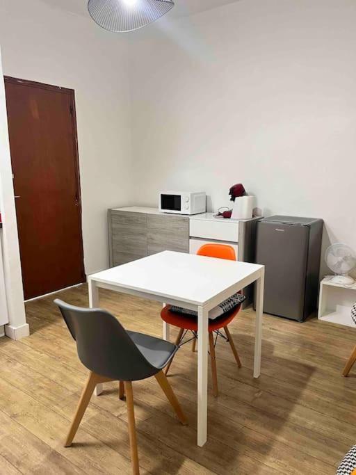 2 Room Flat Тулуза Екстер'єр фото
